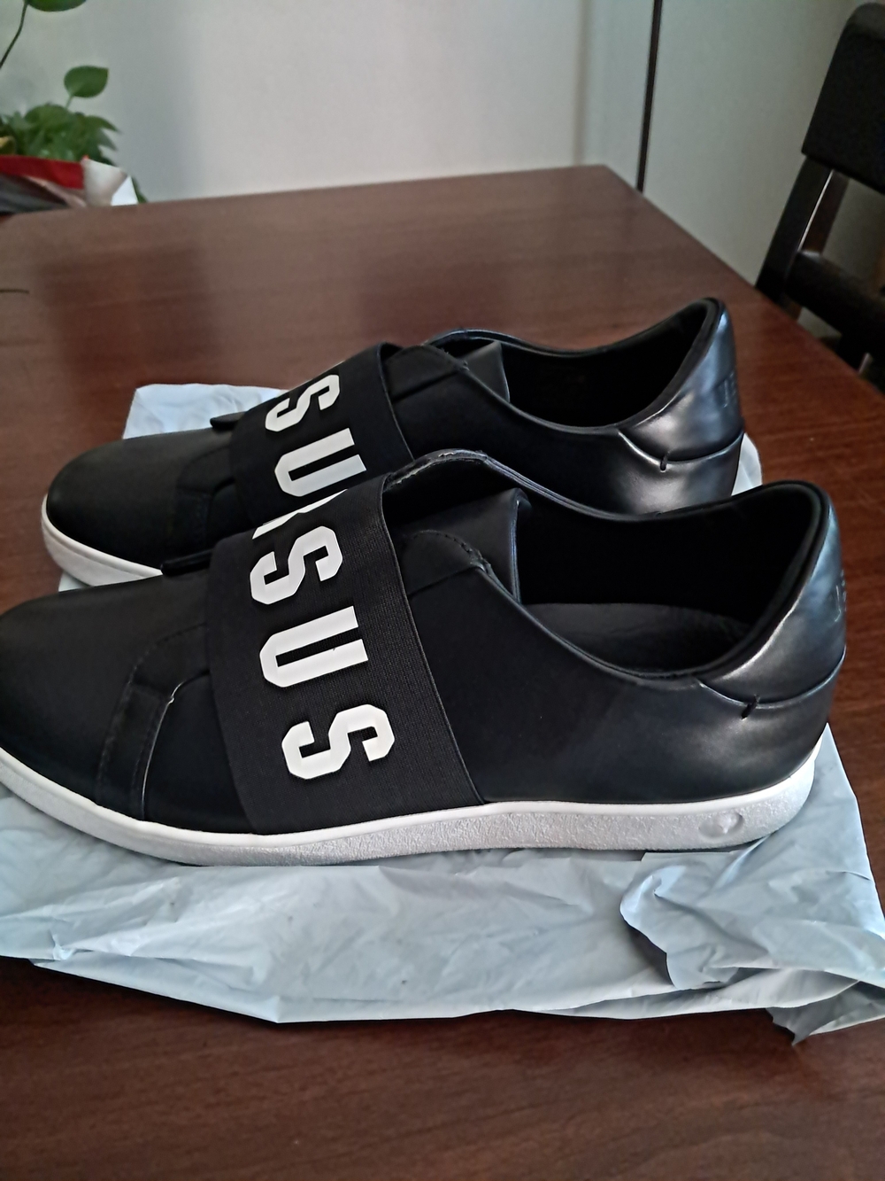 Versus Versace Black Leather Slip-On Sneakers with White Logo Strap. COA incl. - Picture 7 of 11